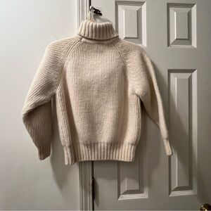 Pacer sweater size XL, color cream